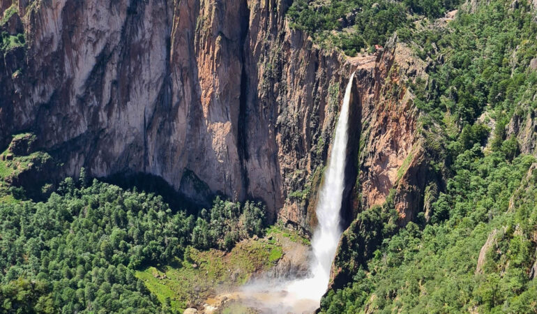 TOUR EXPRESS CASCADA DE BASASEACHI